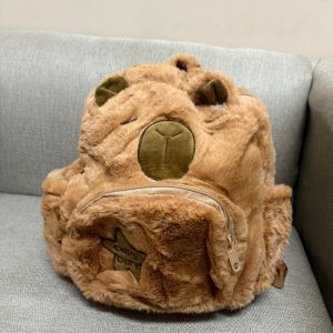 MOCHILA CAPIBARA CON BOLSILLO DE 30CM SUPER CALIDAD!