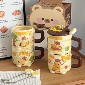 AA0238 TAZA CERAMICA OSO CON ABEJAS