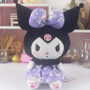 KUROMY NEGRA VESTIDO LILA MACHADO 20CM