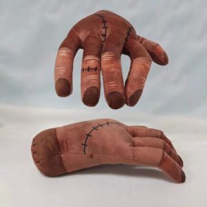 WEDNESDAY MANO 20CM