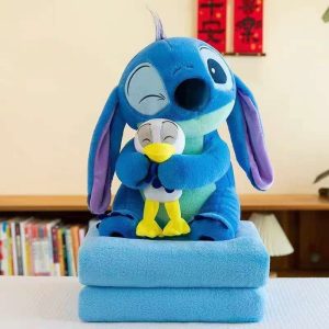 STICH AZUL CON PATO CON MANTA 55CM