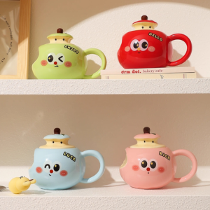 AA0531 TAZA CERAMICA MANZANA CON CARAS