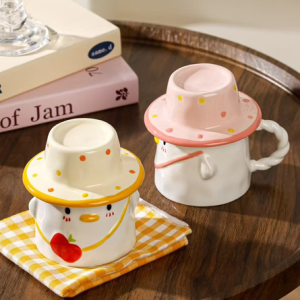 AA0574 TAZA CERAMICA PATO CON SOMBRERO