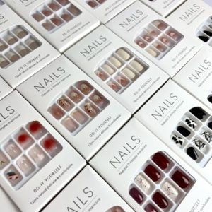 UÑAS POSTIZAS C/ PEGAMENTO LY-0013 COD.455
