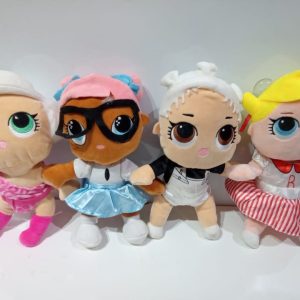 Muñeca con ropa