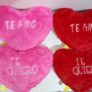 Almohadon corazón 2 colores 52cm