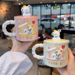 AA0625 TAZA CERAMICA PERRITO CON CASITA 2025080806258