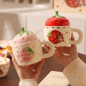AA0821 TAZA CERAMICA FRUTILLA Y OSO