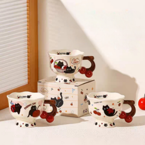 AA1381 TAZA CERAMICA GATO CON CEREZA