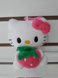 LLAVERO KITTY CON FRUTILLA ROSA ROPA FUCSIA