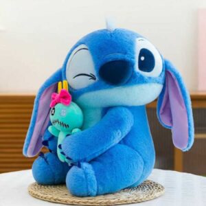 Peluche inclinando la cabeza para abrazar a Stitch 45cm