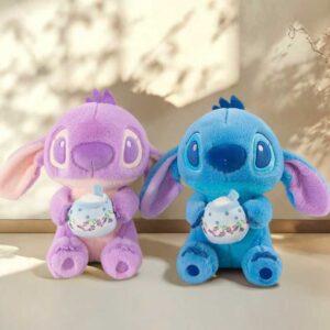 Stitch sosteniendo un frasco de 23 cm.