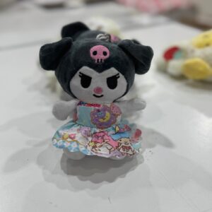 Llavero kuromi vestido