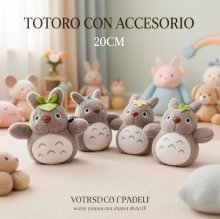 TOTORO CON ACCESORIO 20CM