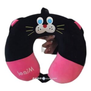 Almohada gato negro