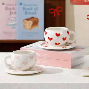 TAZA CERAMICA CON CORAZONES