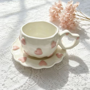 TAZA CERAMICA CON PLATO CORAZONES ROSAS 2025080823026