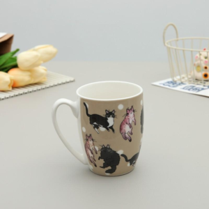 TAZA CON DISEÑO GATITO AZ-B80002