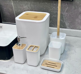 SET:CESTO TAPA ABATIBLE, ESCOBILLA INODORO, JABONE