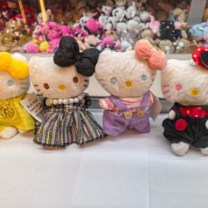 LLAVERO KITTY ROPA MIXTA
