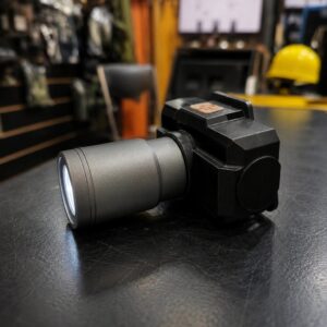 Linterna Frontal LED Recargable con Zoom Telescópico USB-C – JS-920