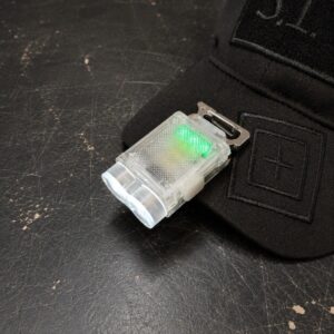 Mini Linterna LED para Gorra con Clip