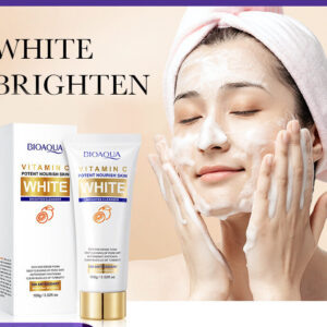 LIMPIADOR FACIAL CON VITAMINA C A ILUMINAR 100G
