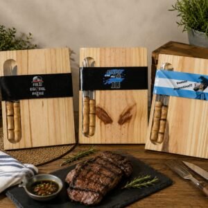 Tabla p/ asado con cubiertos 24x18
